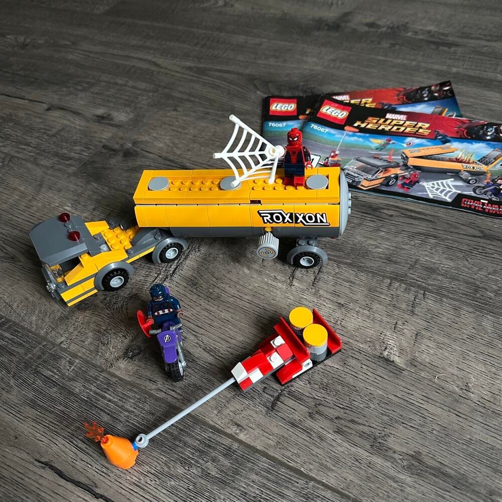 LEGO Marvel 76067 Avengers Civil War Tanker Truck Takedown Set - Incomplete